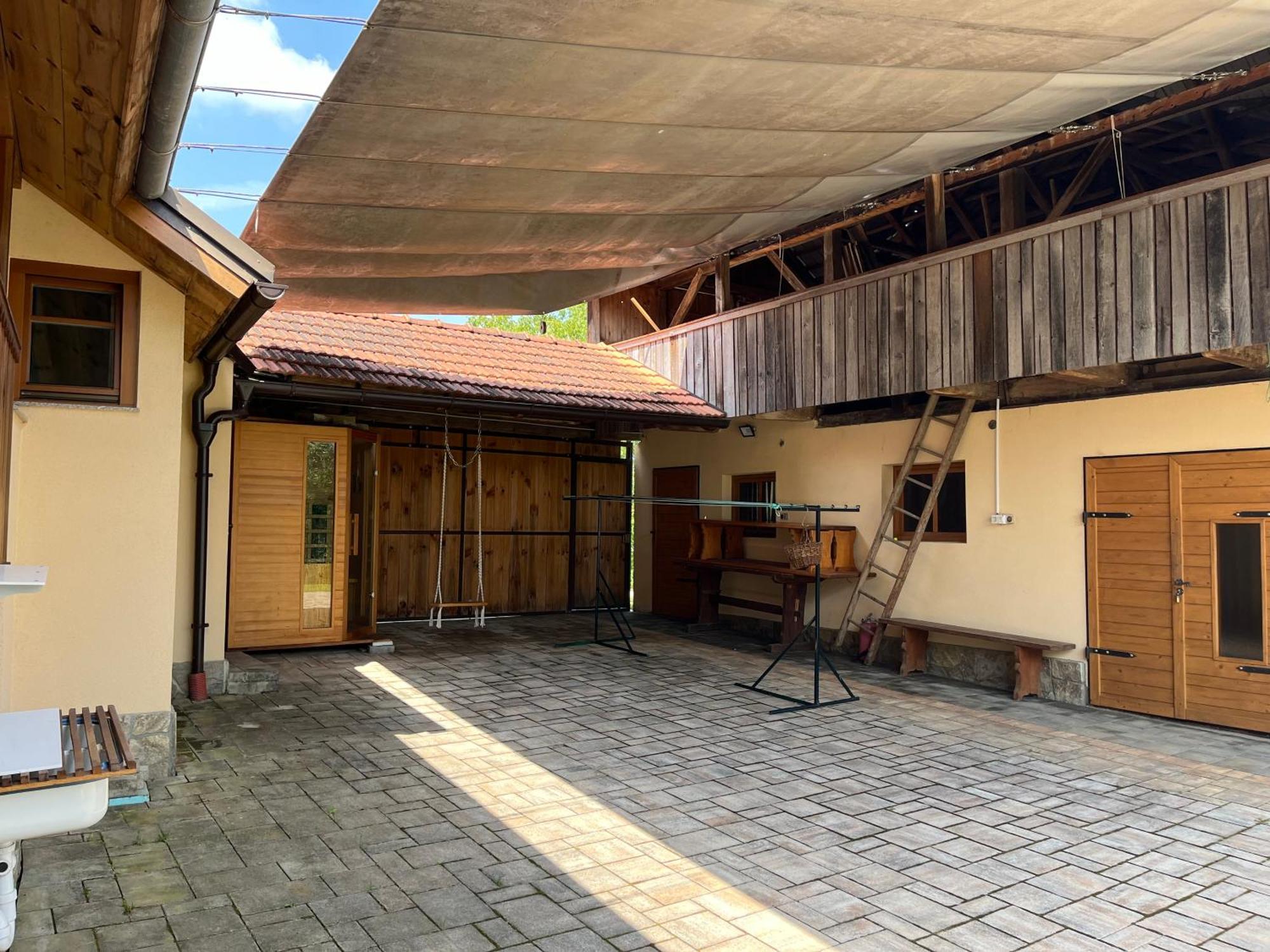 Villa Domacija Brdar Adlesici Esterno foto